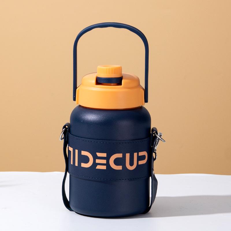 Large Capacity Insulated Crossbody Water Bottle for Girls - Portable, Handheld, with Straw
