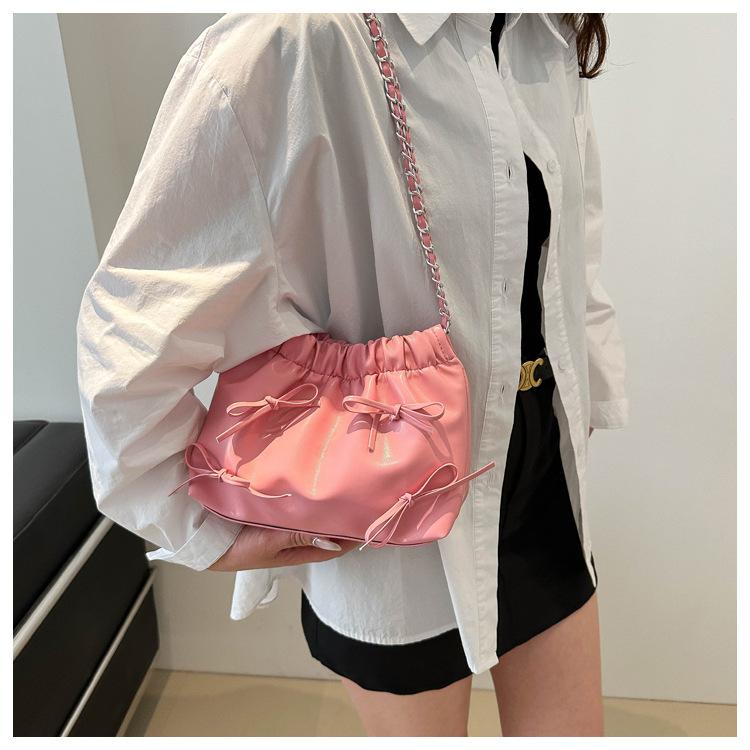 Trendy Ruched Faux Leather Bucket Bag for Women, Fashion Chain Shoulder Crossbody Hobo Purse, Casual Chic Handbag