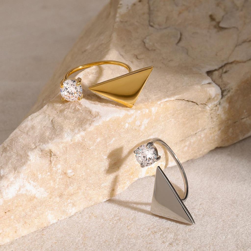 18k Gold Polished Triangle Zircon Open Ring, European & American Style Fashion Jewelry.