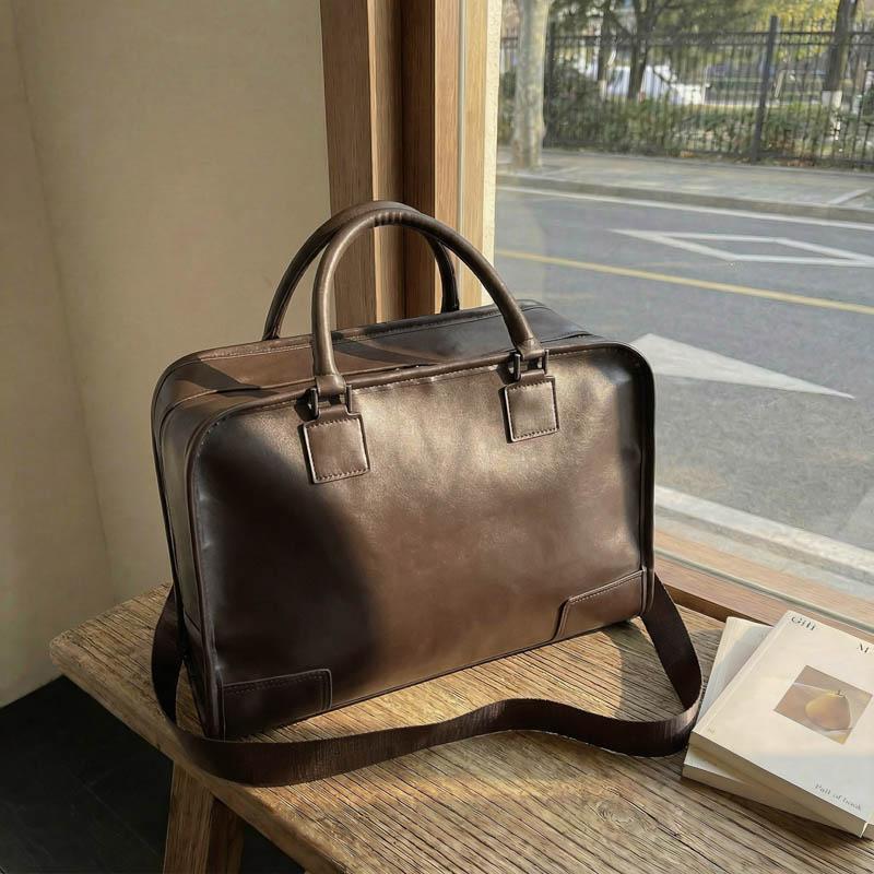 Premium Pu Duffle Bag for Unisex with Top Handle Stylish Travel Bag for Business and Weekend Trips