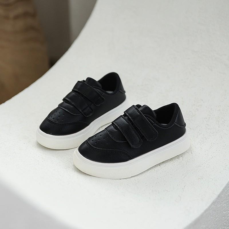Kids White Sneakers Toddlers Preschoolers Non-Slip Rubber Sole Low-Top Casual Shoes With Velcro Closure