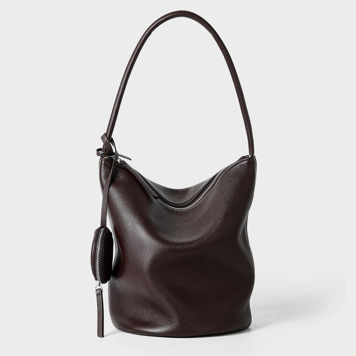 Eerste laag koeienhuid emmer tas nieuwe mode dames tas echt leer grote capaciteit eenvoudige forens draagbare schoudertas 32-21.5-27cm