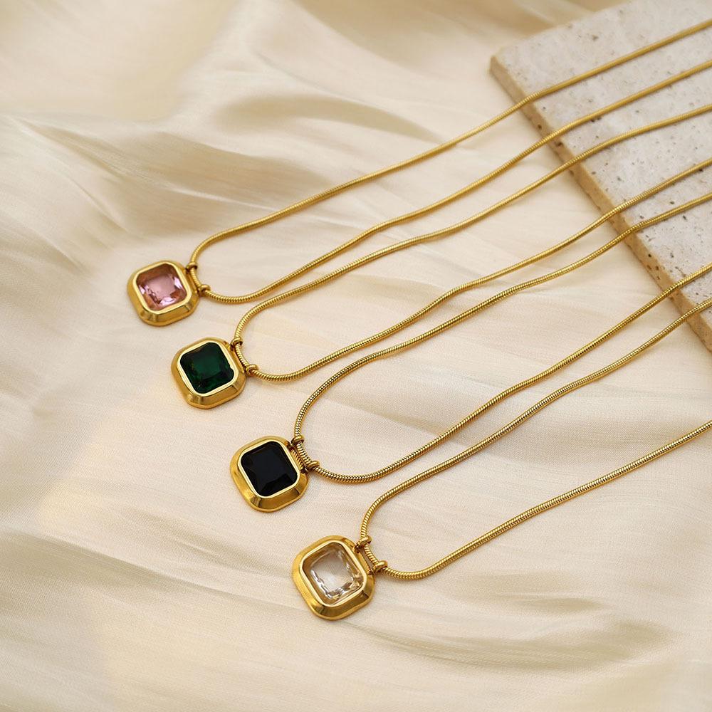 Accessories French Vintage Geometric Sugar Cube Zircon Pendant Necklace Women'S 18K Gold Stainless Steel Clavicle Chain