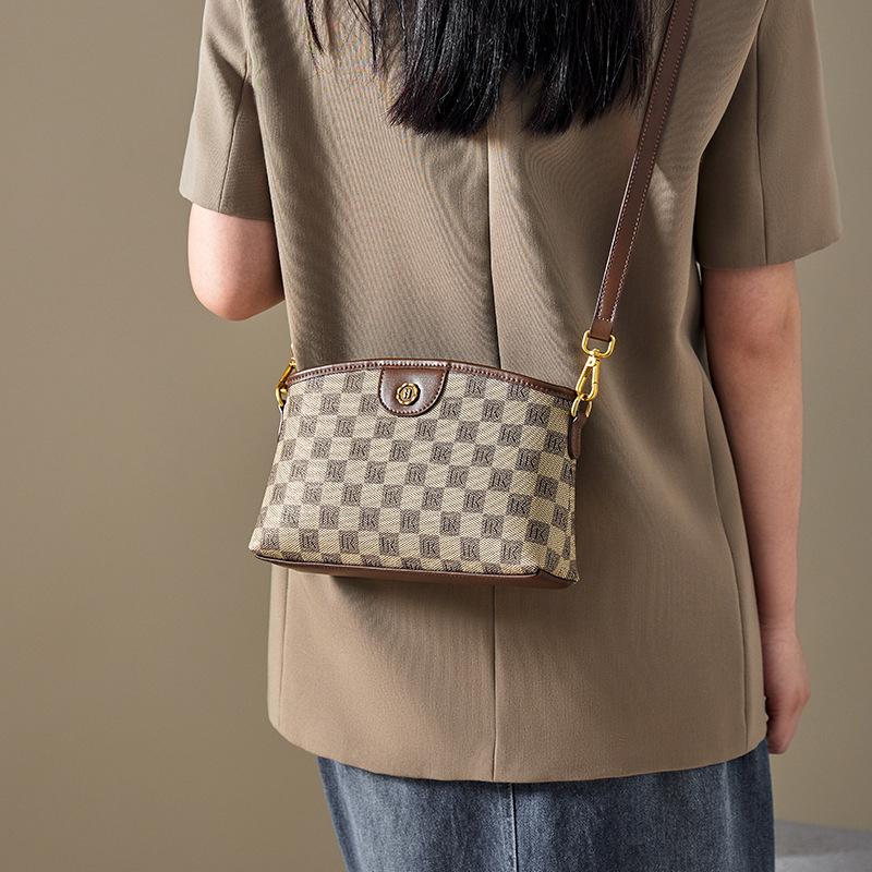 Mrs. Qiao Women's Bag 2025 New Crossbody Bag High-end Feel Shoulder Bag Monogram Women's Bag Clutch Bag Mom Bag