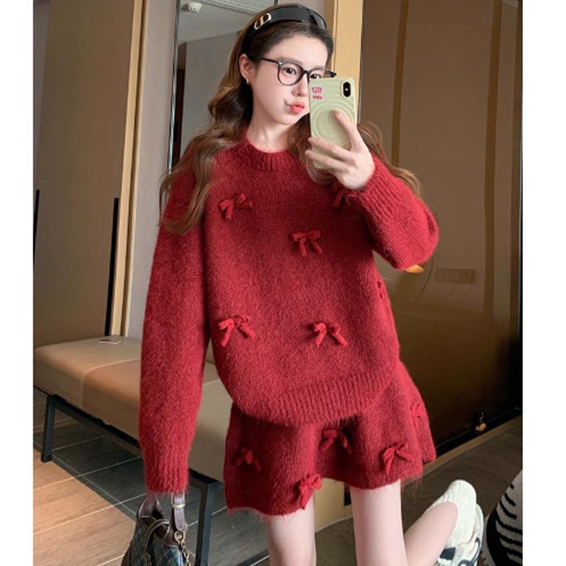 2026 Autumn/Winter Korean Maternity Outfit: Stylish Bow Knit Skirt Two-Piece Set XL