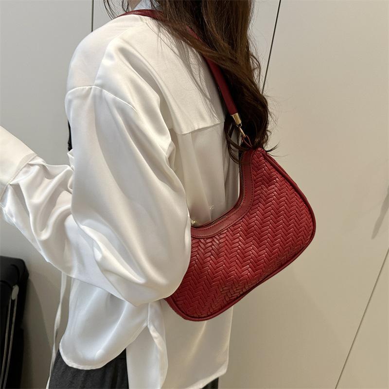 Niche Design Simple Woven Shoulder Underarm Bag Women's 2025 Summer New Versatile Messenger Dumpling Bag