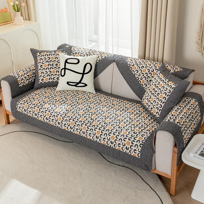 Cotton Quilted Couch Mat Four Seasons Non-Slip Fabric Summer Universal Seat Cushion Leather Sofa Cover For Living Room Decorate