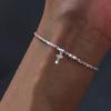 Damenarmband Schimmernde Oberfläche mit Anhänger Länge verstellbar Glanz Silber Farbe Handgelenk Schmuck
