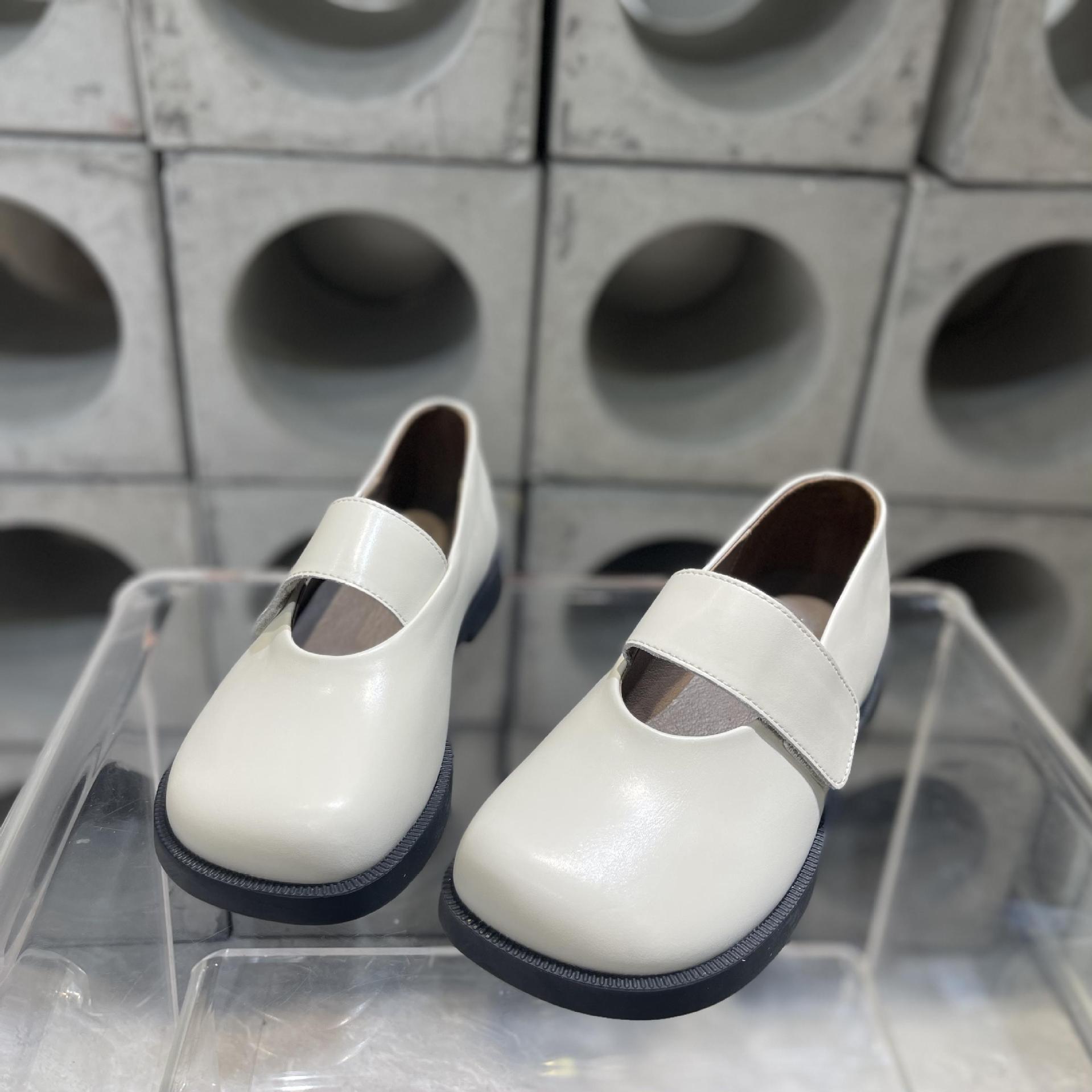 

Модные туфли из натуральной кожи с круглым носком и небольшим вырезом, повседневные женские кроссовки, мягкие, женские, летние, ретро, новые, базовые, однотонные, для отдыха, Мэри 39 белый