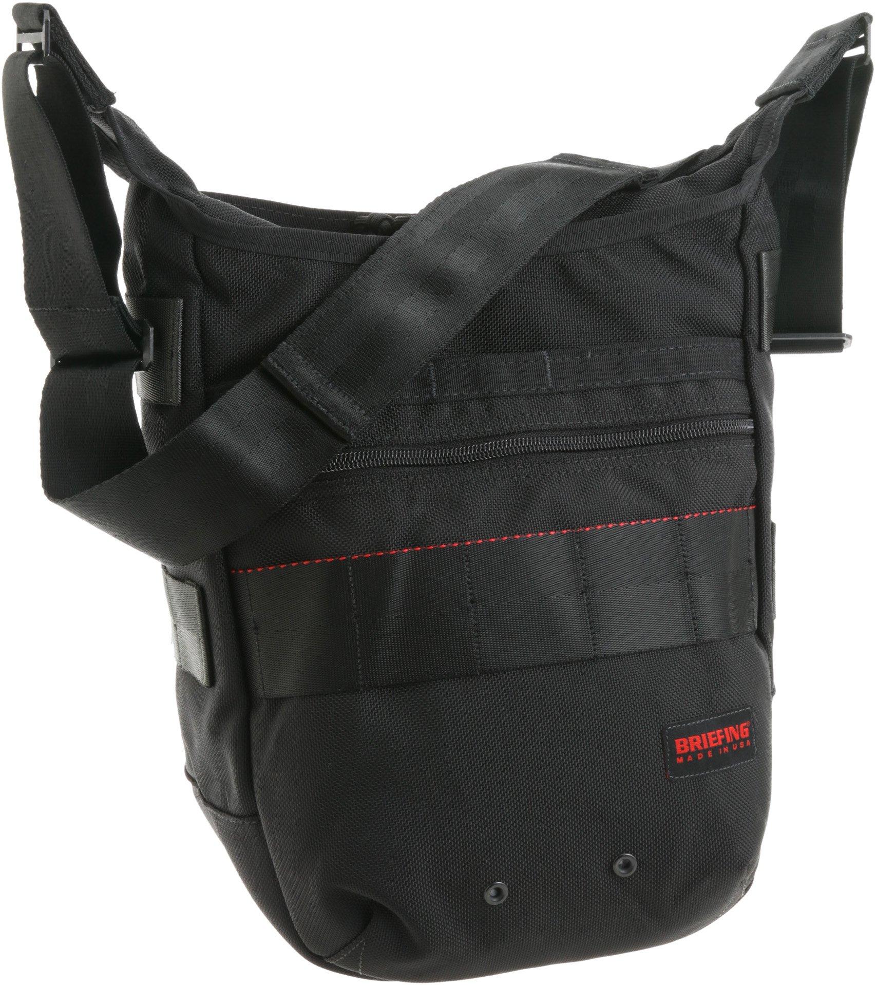 

Official DAY TRIPPER Shoulder Bag BRF032219 Black [Briefing] Men s чорний