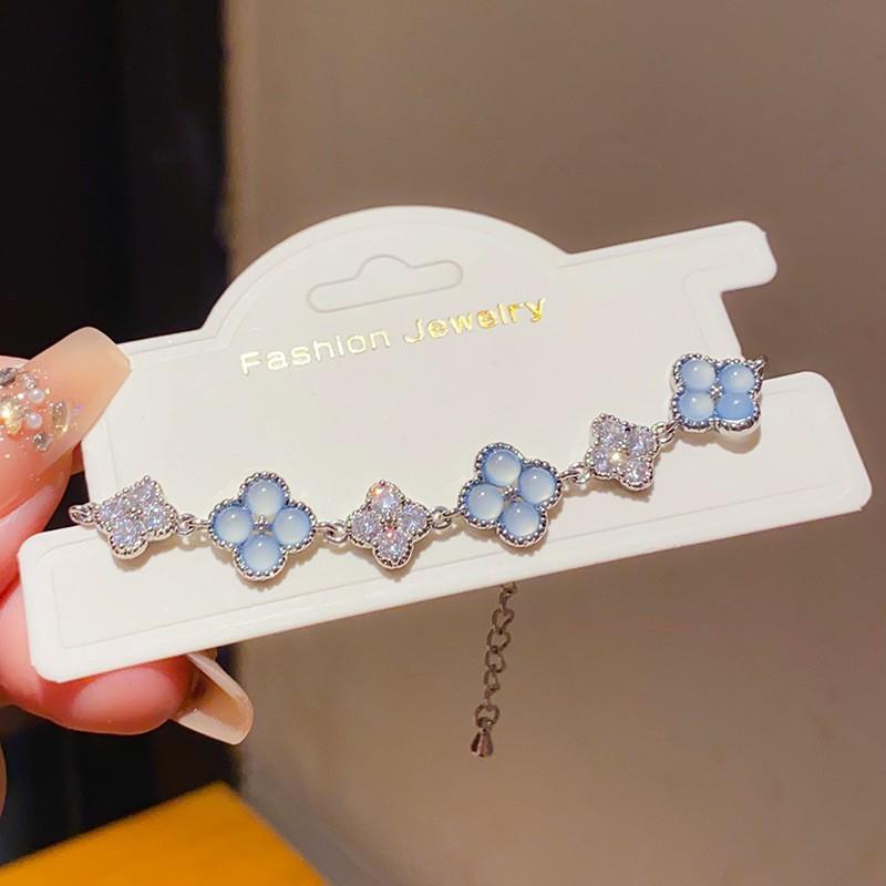 Floral Hand Chain With Gold Plating For Women Fashion Accessory Summer