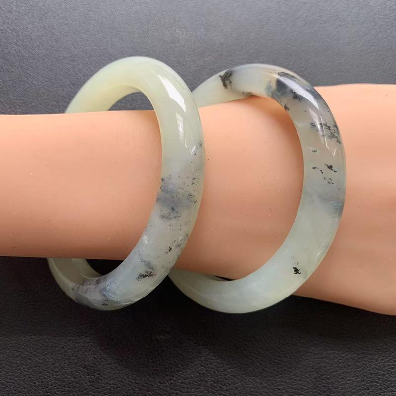 High-Quality Ice Translucent Hetian Jade Bracelet with Fluorescent Ink Wash Design - Artistic Firework Conception