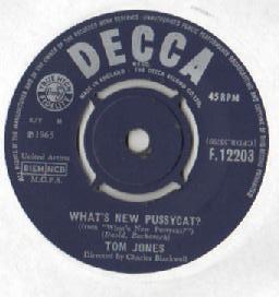 7inch Record TOM JONES - What's New Pussycat? F12203 Decca 1965 UK Rock Used
