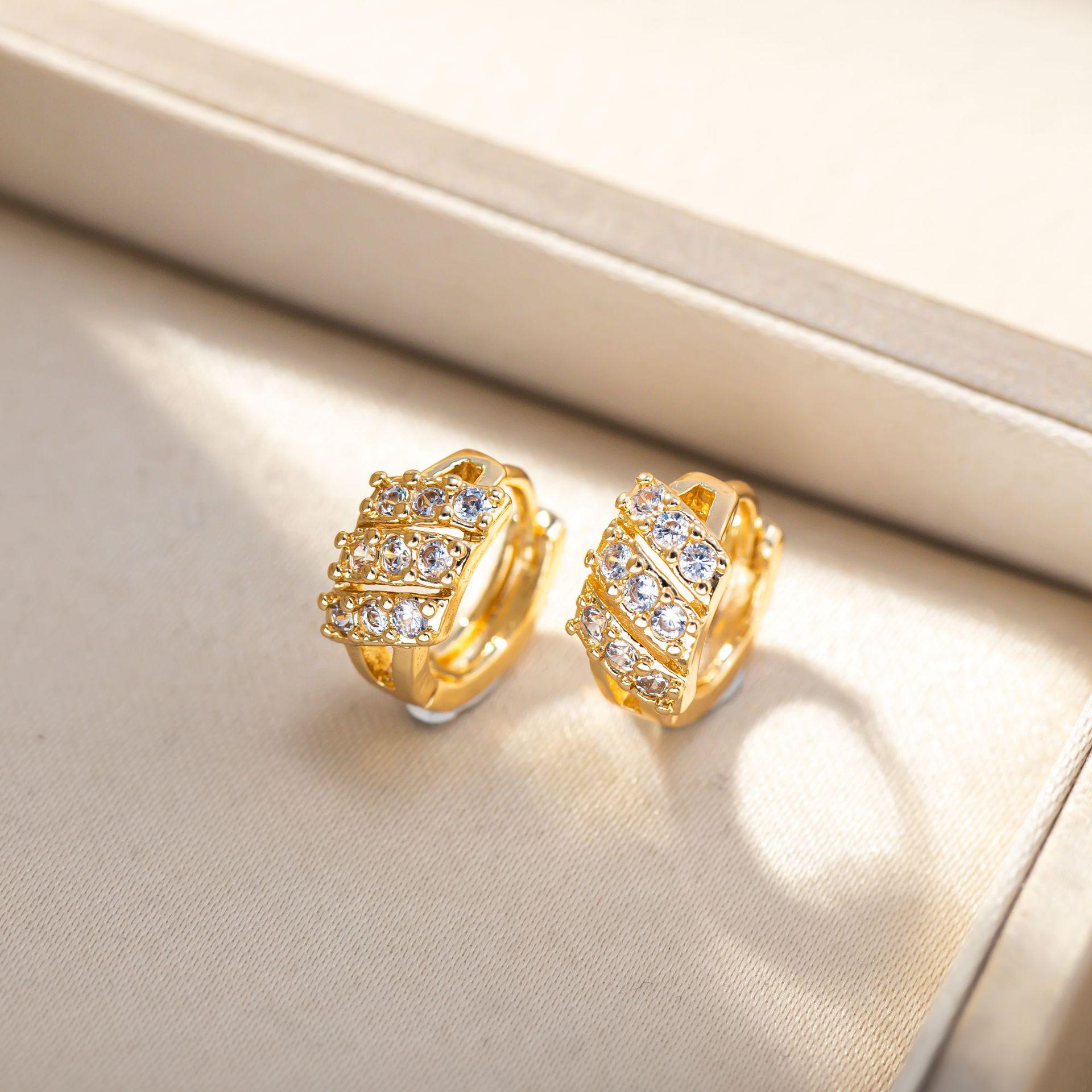 European & American Fashion Zirconia Square Hollow Earrings - Unique Design, Luxurious, High-End Statement Studs