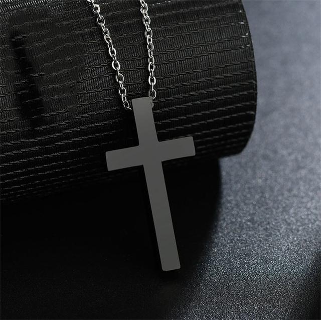 Hochwertige Edelstahl Personalisierte Namenskette Einfache Mode Kreuz Anhänger Halskette Unisex Kundenspezifischer Schmuck Geburtstagsgeschenk