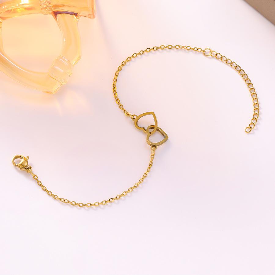 Simple & Stylish 18K Gold Heart-to-Heart Titanium Bracelet for Women; Non-Fading with a High-End, Unique Design
