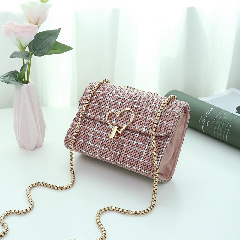 2022 Ladies Bag Fashionable Plaid Square Bag Sweet And Fresh Shoulder Bag Pu Material розовый