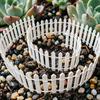 35-calowy Mini Płotek do Ogrodu Bajkowego Mały Drewniany Dekoracyjny Płotek Palisadowy Miniaturowe Ornamenty do Mikrokrajobrazu dla Domku dla Lalek Rękodzieło DIY Dekoracja Doniczki