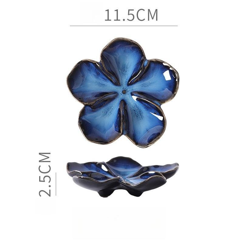 Vintage Ceramic Craft Dish Japanese Flower Shaped Dish Creative Dipping Sauce Dishes Handmade Multicolor Decor Display Tray