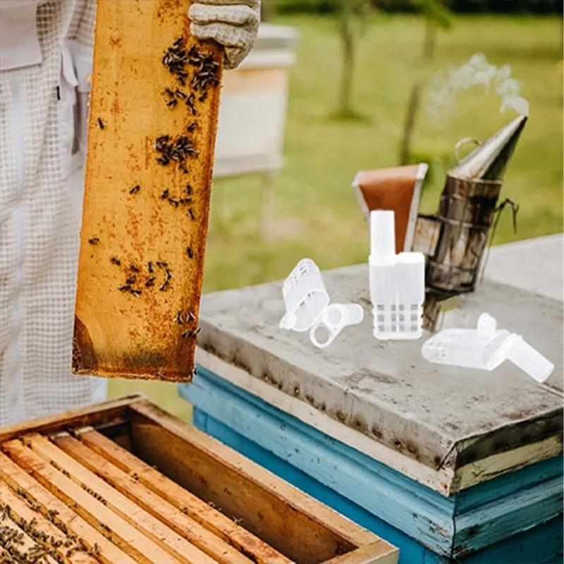 20Pcs Bees Queen Cages Protective Cover Replacement Beekeeping Catcher Plastic Bees Isolator Clip for Indoor Home Outdoor
