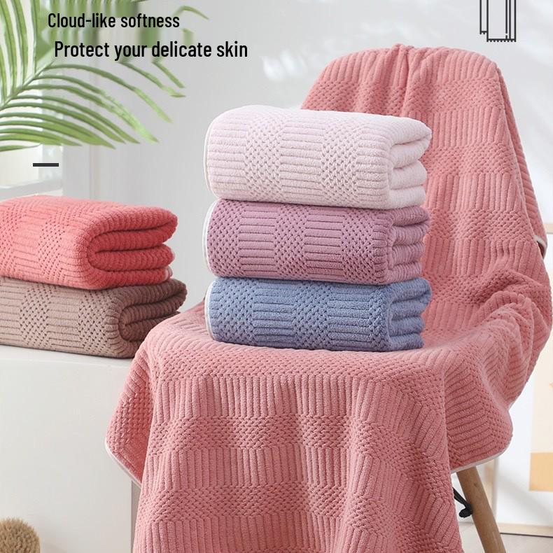 Auspicious Plaid Coral Fleece Bath Towel - Thick, Soft, and Absorbent