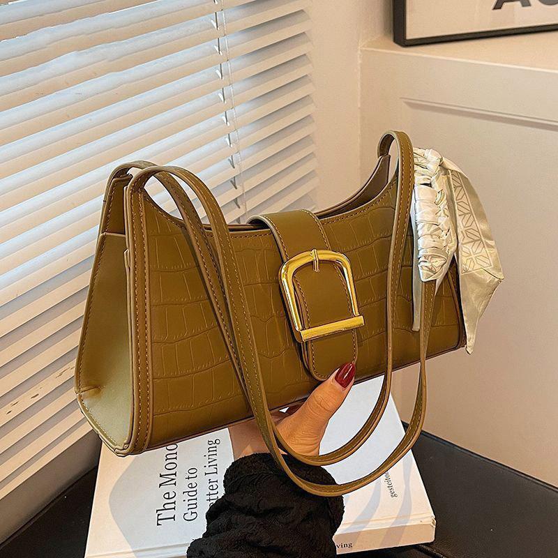 High-end Niche Design Bag Women's 2025 New Spring Versatile Fashion Shoulder Underarm Bag Burst Baguette Bag