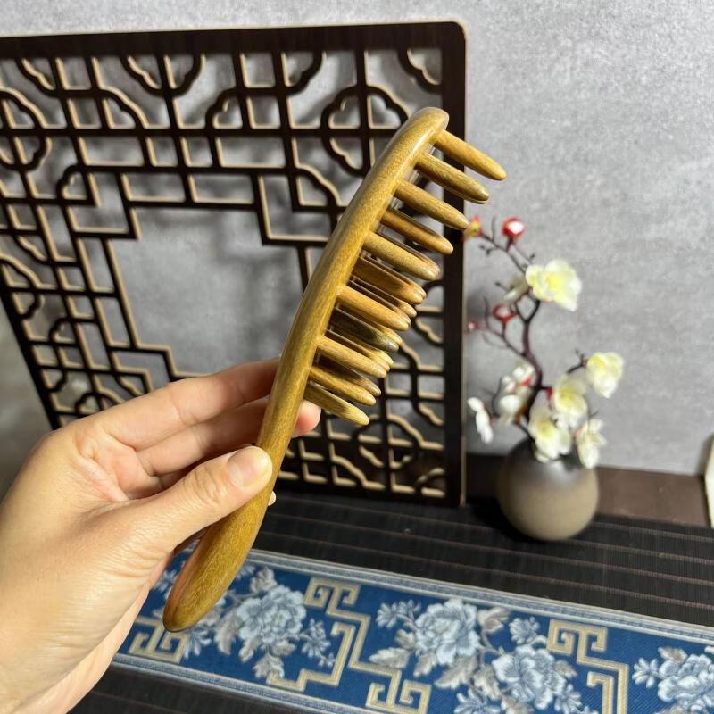 Green Sandalwood Scalp Massage Comb