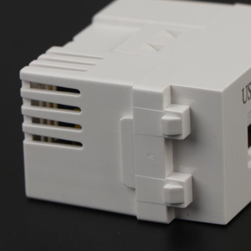 1 stk. 220V Stikkontakt 5V2.1A Mobiltelefon Opladningspanel USB Strømmodul 5V Transformer Opladningsstrøm Vekselstrømsadapter