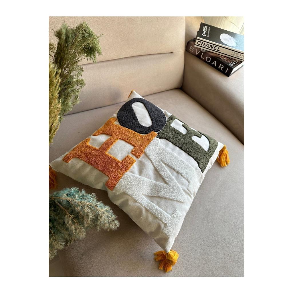 Bugi Home Collection – Kissenbezug mit Punschstickerei