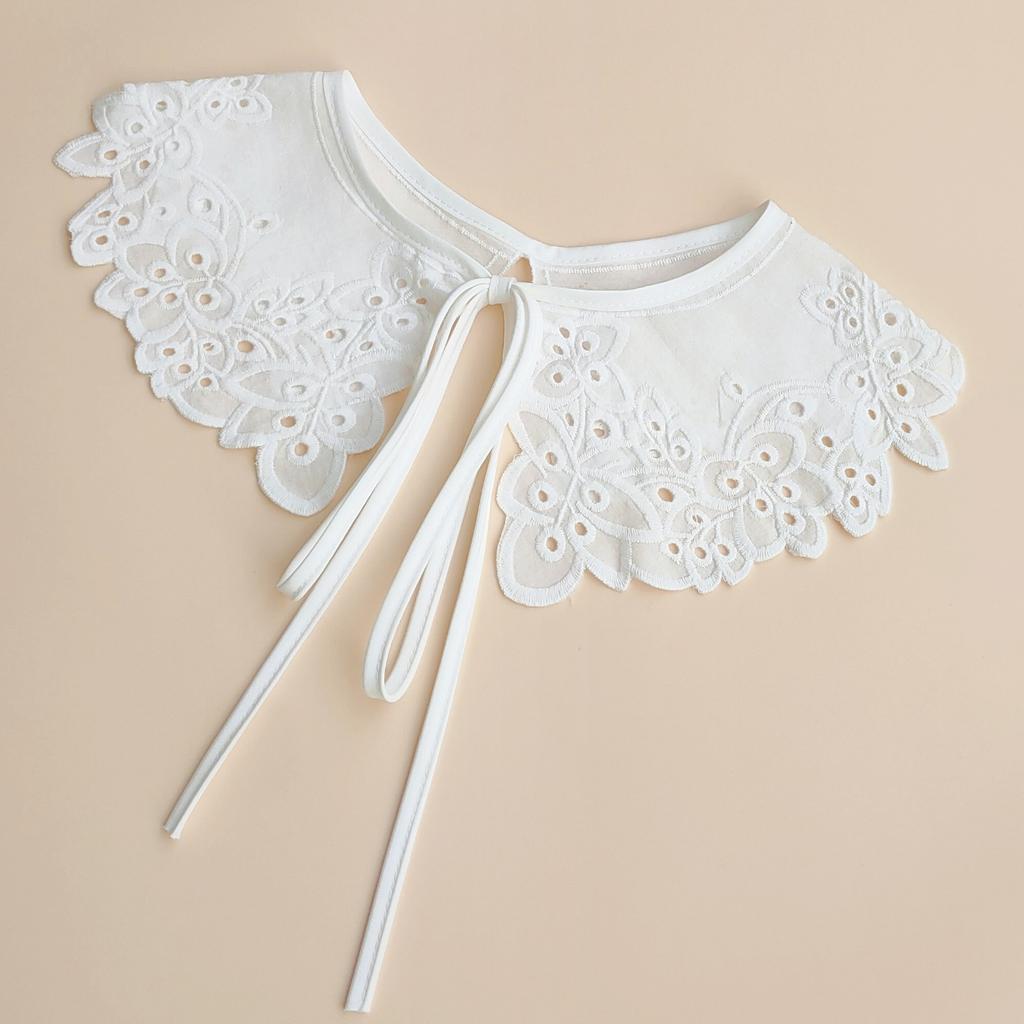 Small Shawl, Elegant Retro Lace False Collar. Exquisite Embroidered Flower Pattern. Rope Adjustment. Classical Style. Versatile