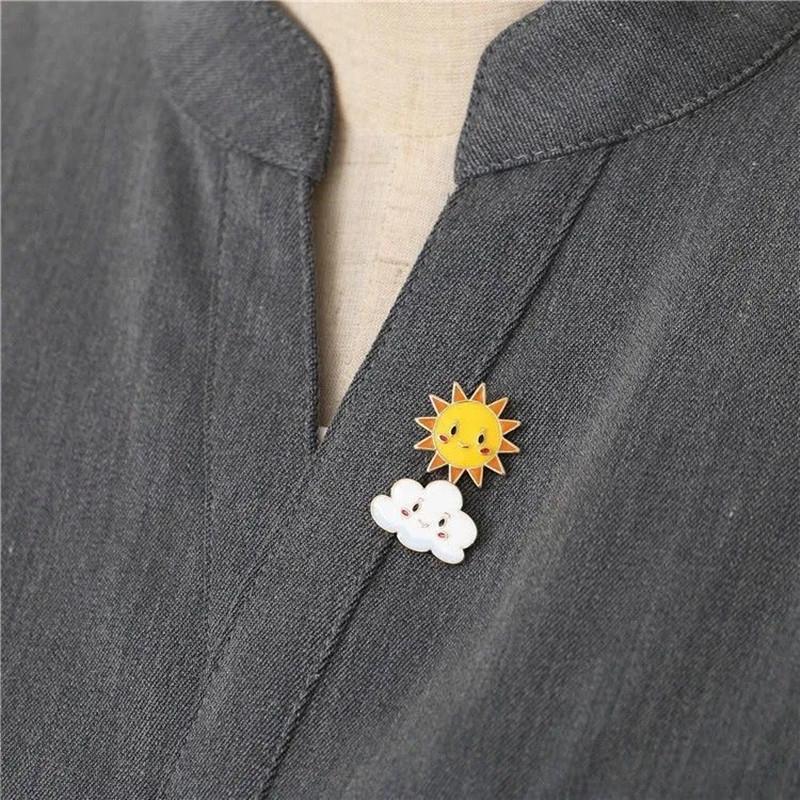 10/20/30/40/50Pcs Enamel Pin Badge Random Cute Animal Plant Metal Pins For Backpack Lapel Brooches Women Kid Jewelry Accessories