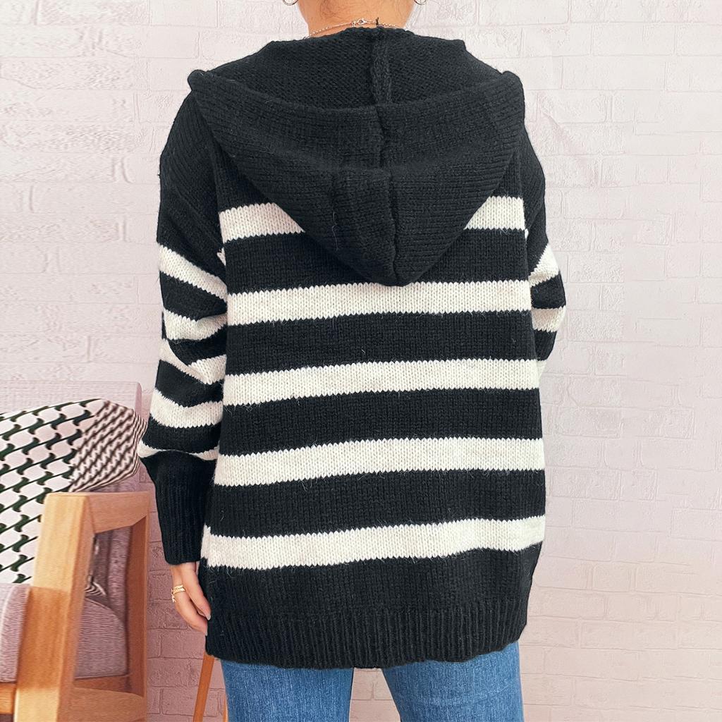 Women's Fashionable Casual Loose Fitting Plus Large Cap Knitted Sweater Single Breasted Long Sleeved Knitted Cardigan Sweater Jacket