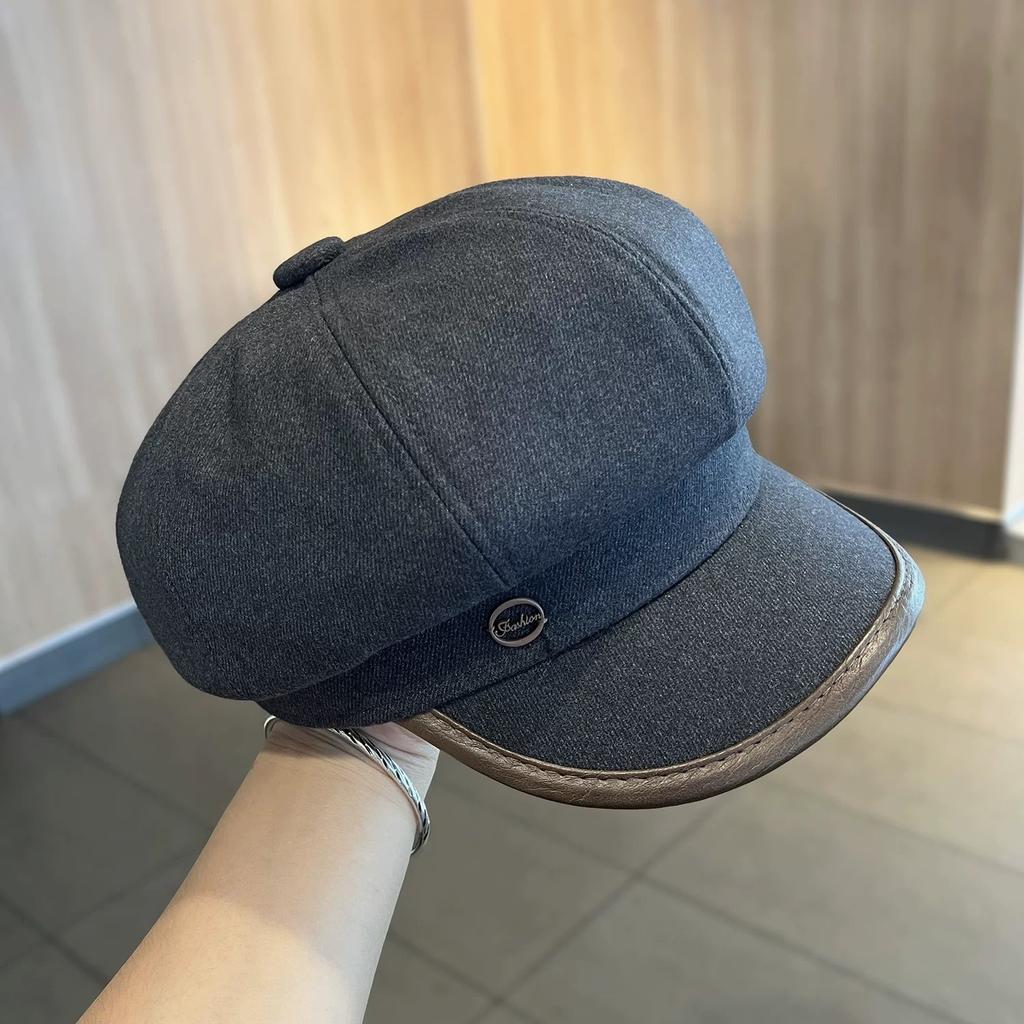 Die britische Schiebermütze, die Ihr Gesicht im Herbst und Winter zur Geltung bringt, ist künstlerisch und vielseitig und ein Trend bei Malermützen.