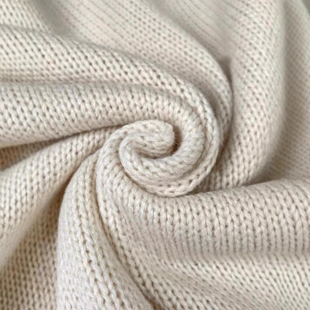 Hooded Round Neck Long Sleeved Sweater with Floral Jacquard Pattern for Autumn Women