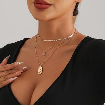 Jewelry Bohemian Retro Style Special-Shaped Pendant, Water Drop Collarbone Chain, Light Luxury Necklace.