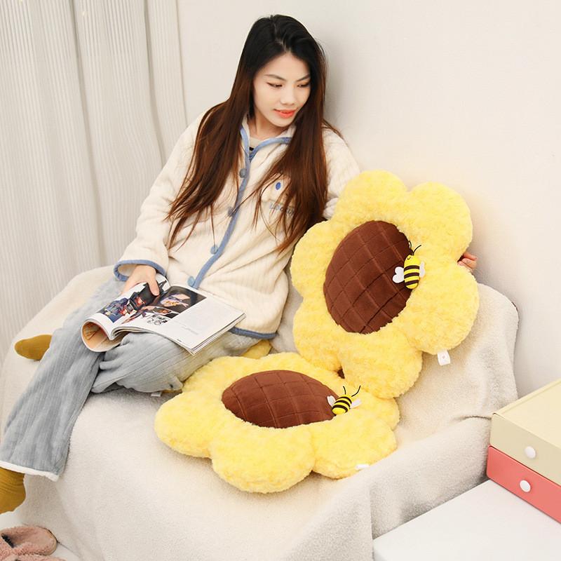 Charming Plush Sunflower Pillow Cushion For Home Decor And Comfortable Seating