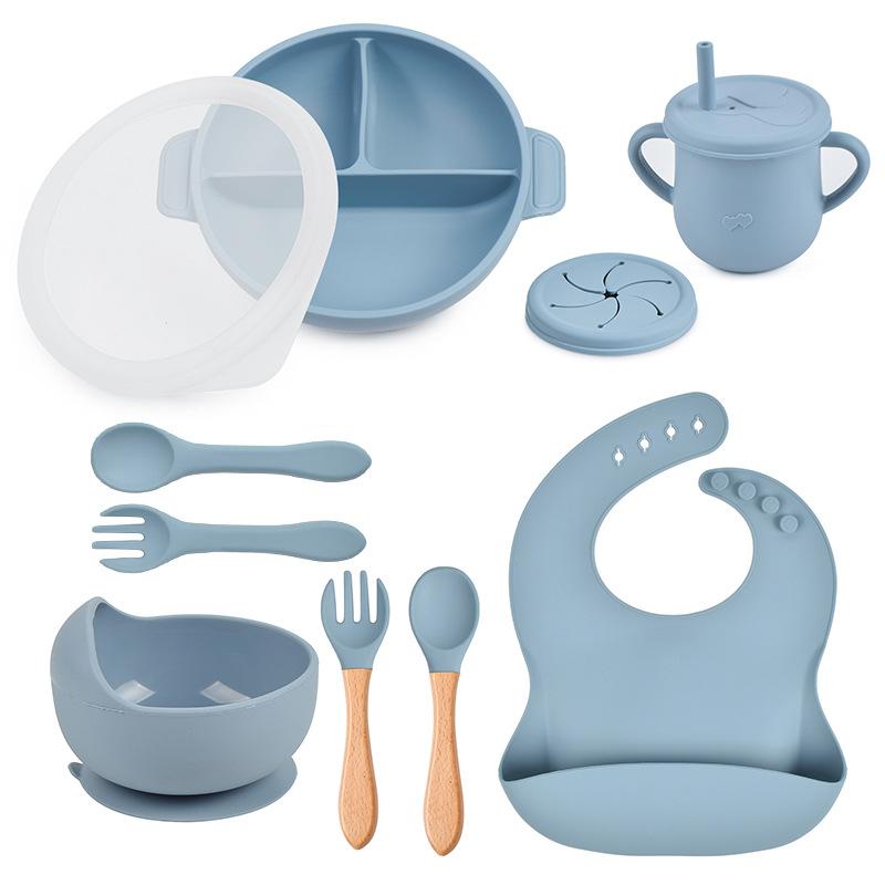 10Pcs Baby Silikon Fütterung Set Lätzchen Sucker Abendessen Platte Antislip Schüssel Löffel Tasse kinder Geschirr Baby Zeug