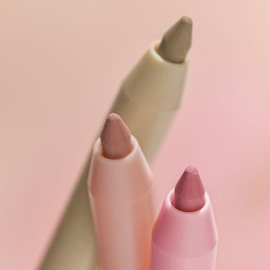 EQUMAL Non-Section Deep Tail Lip Pencil