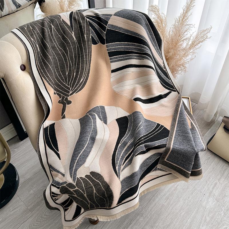 Imitation Cashmere Thermal Scarf Abstract Flower Contrasting Color Double-sided High-end Shawl Women