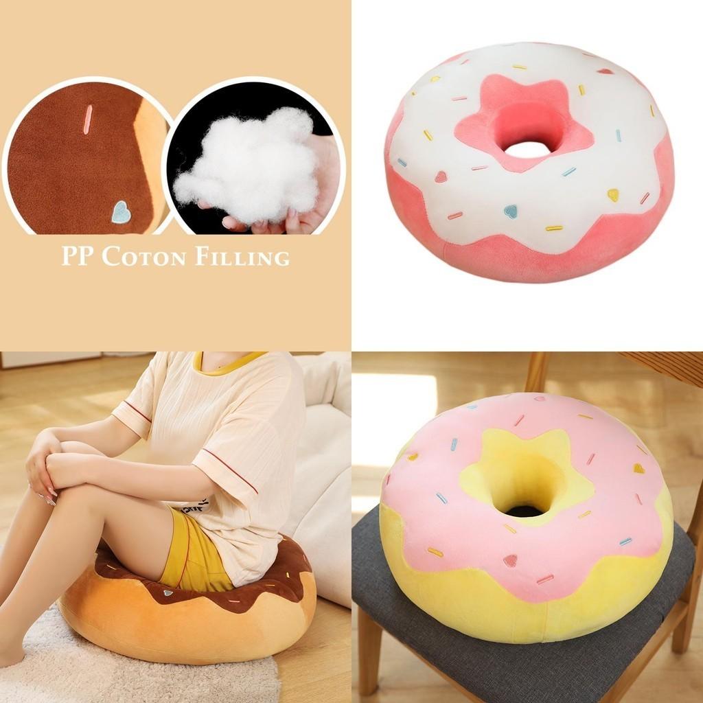 Almofada de pelúcia em formato de donut, fofa e ideal para decoração de casa e assento confortável.