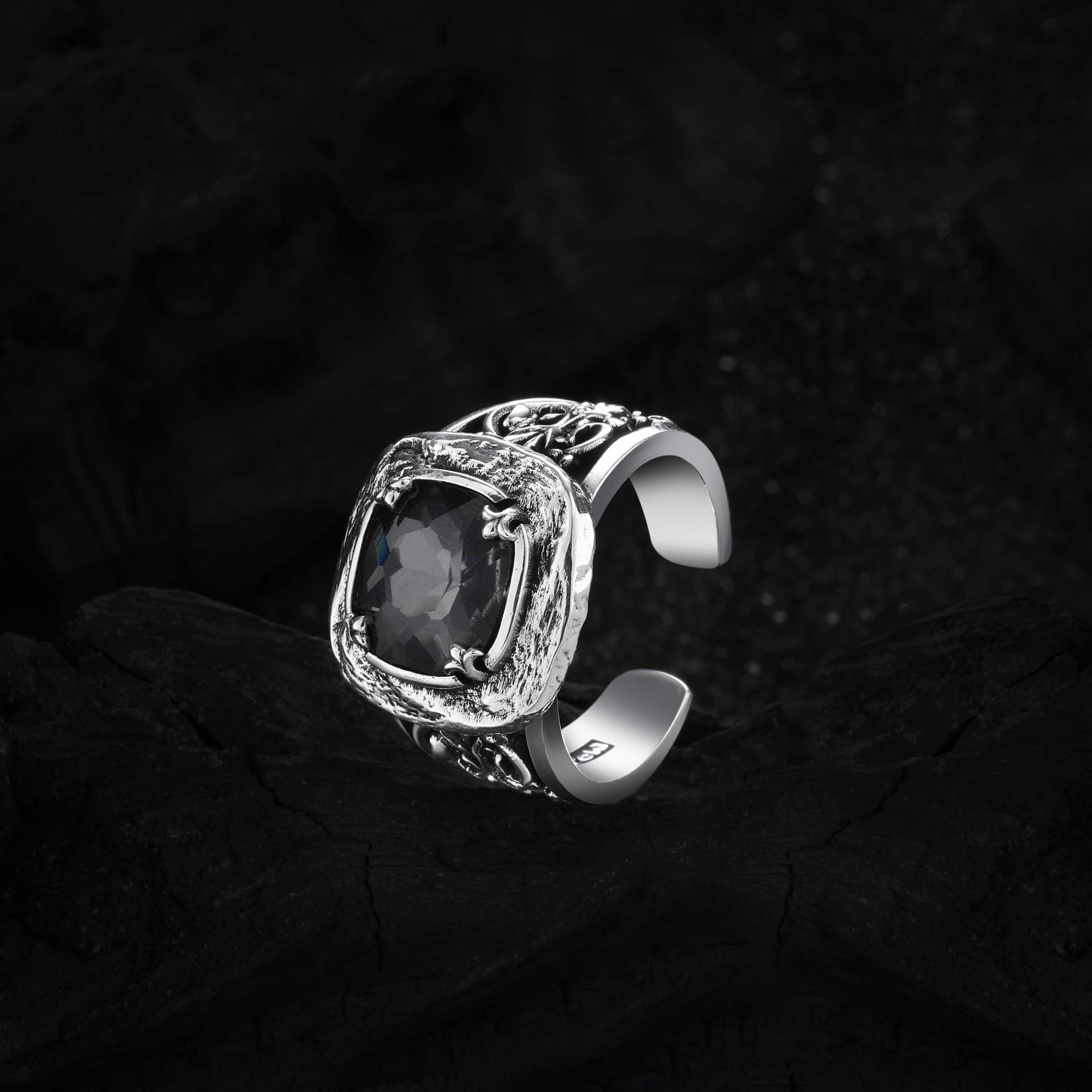 

Design Contemporary Simple Copper Ring With Stunning Ice Sugar Stones Zirconia