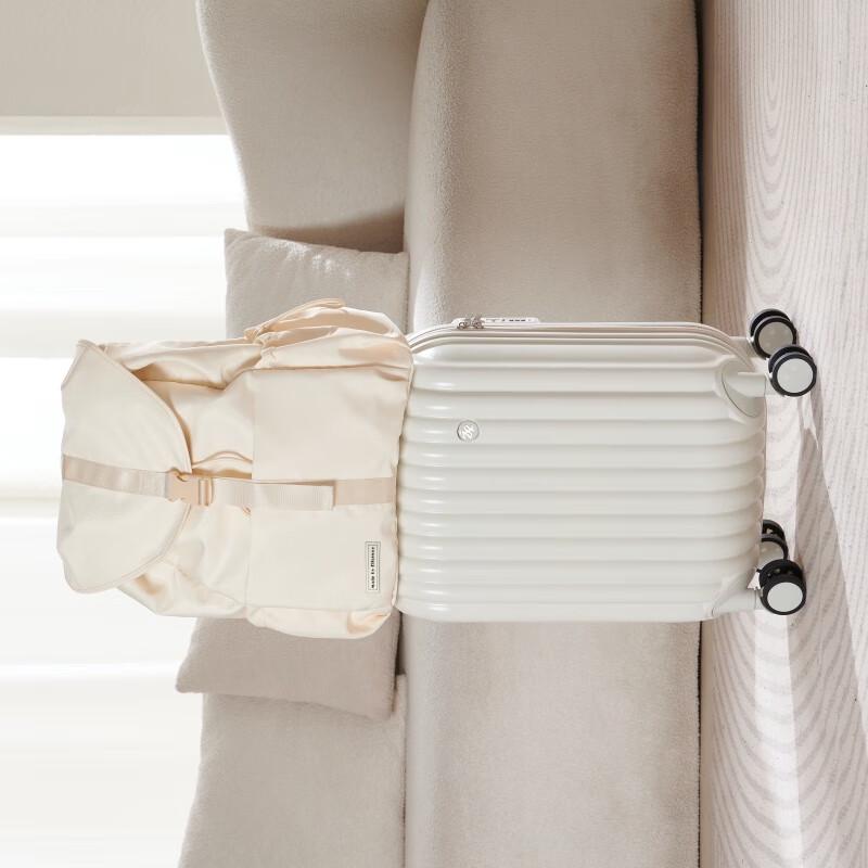 ELLASSAY Candy Journey Series 20-inch Carry-On Suitcase