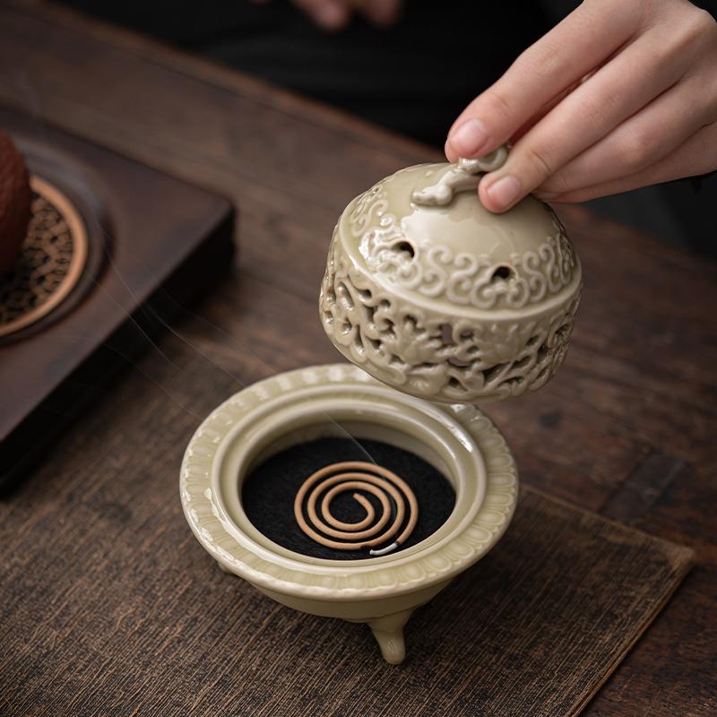 Celadon Dreibeiniger Teller Räuchergefäß Kreativer Aromatherapieofen Teetisch Keramikdekoration Adlerholz Sandelholz Ofen