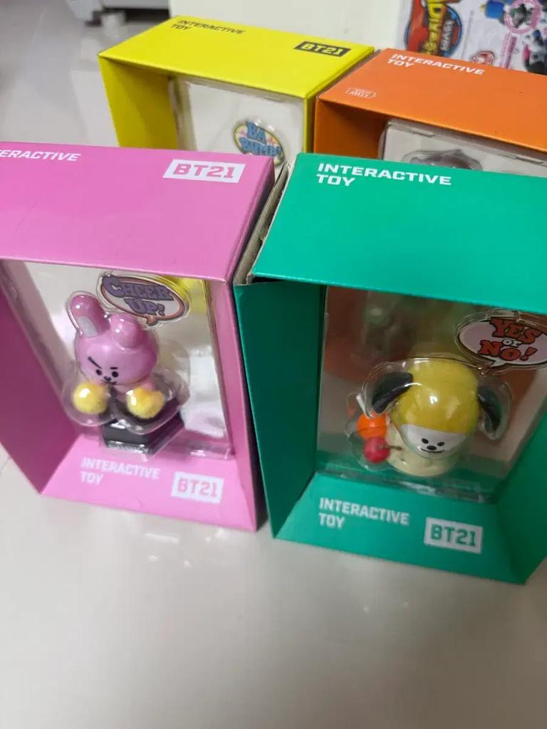 BT21 Interaktives Spielzeug Cookie Tata Arjay Chimi Großhandel Gebraucht