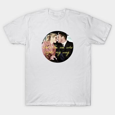 T-Shirt Damen Olicity Sie ist die, die meinen Weg erhellt Harajuku Druck Kawaii T-Shirt Sommer Kurzarm Damen T-Shirt Top Tee