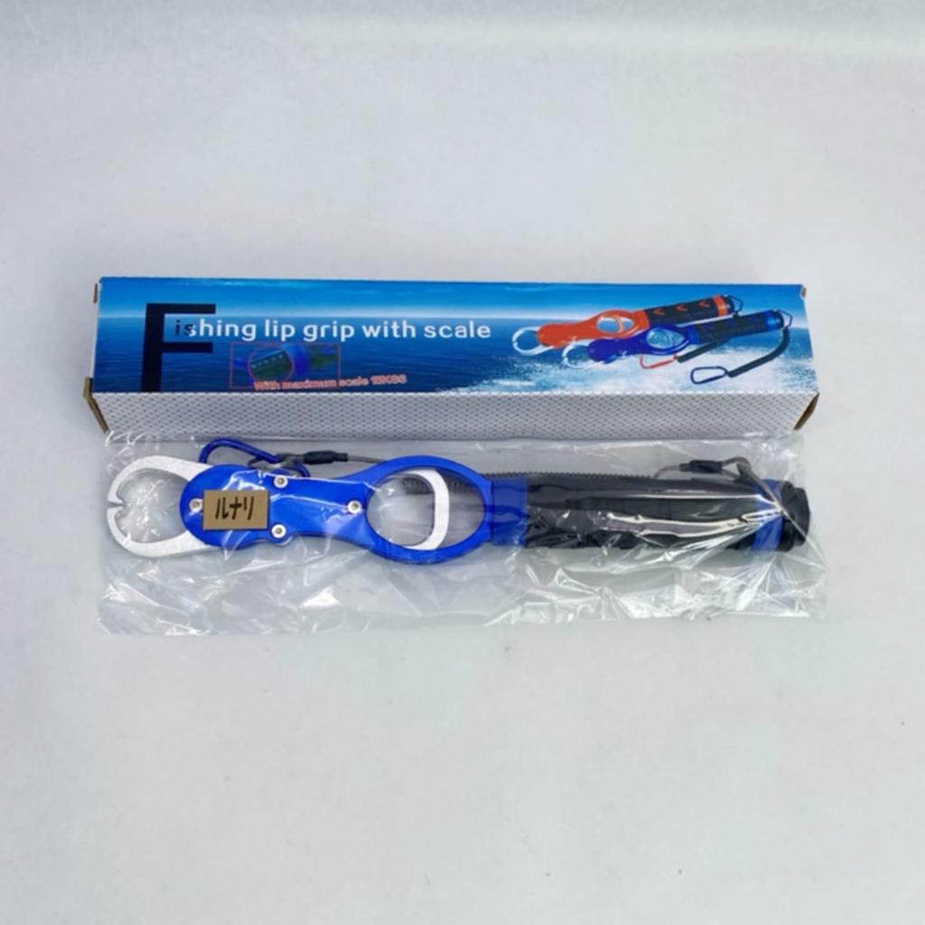 Lunari Fish Grip Fish Catcher with Fish Measuring Convenient Fish Blue Non-Slip Carabiner, Grabber, Tool, Grab, (Blue)