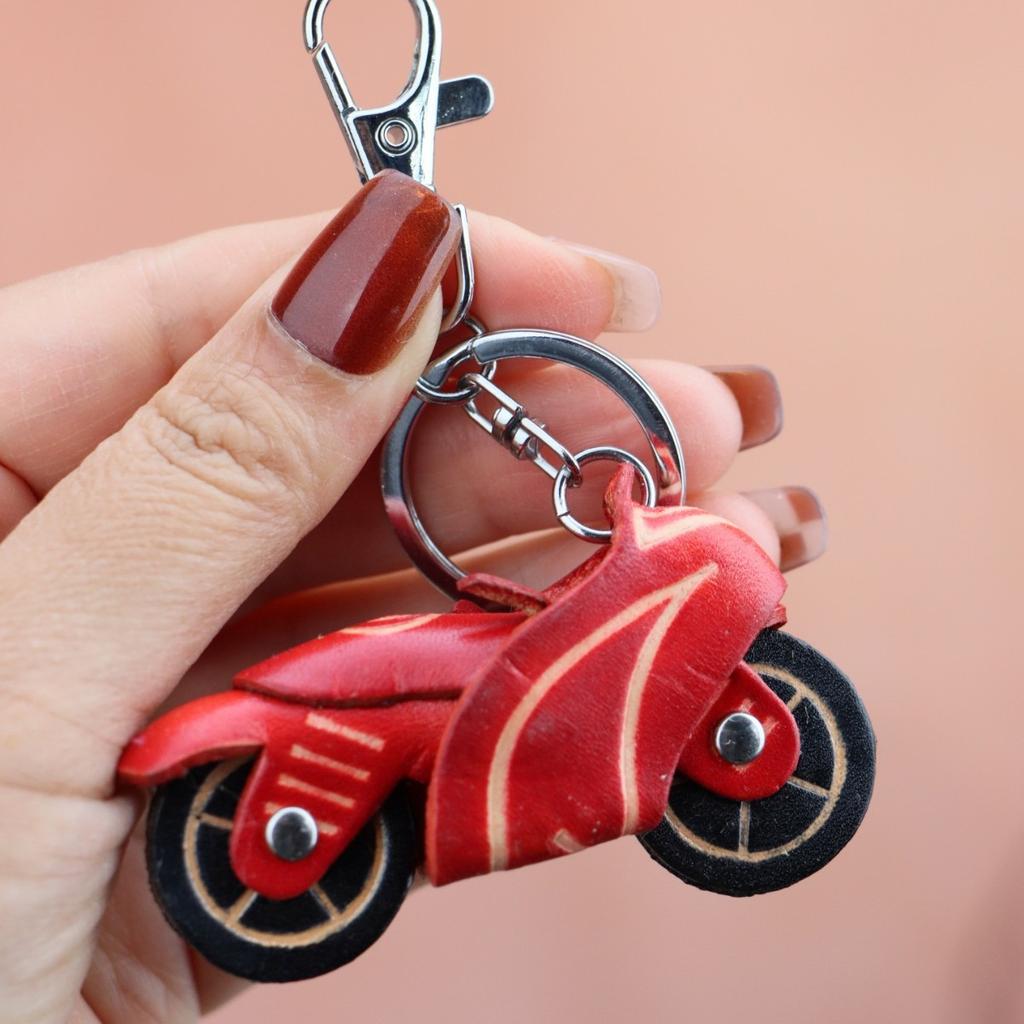 First Layer Cowhide Mini Motorcycle Keychain Pendant Creative Personalized Locomotive Bag Accessories Cute Little Gifts