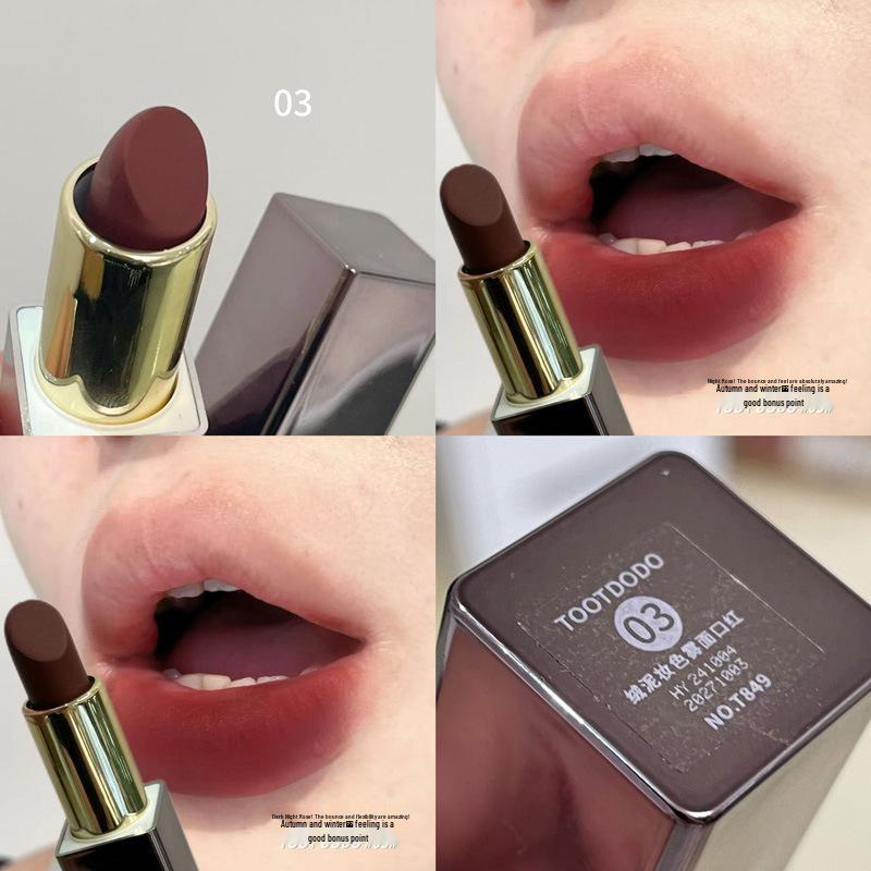 Fluffy Clay Velvet Matte Long-Lasting Lipstick for a Natural Whitening Look