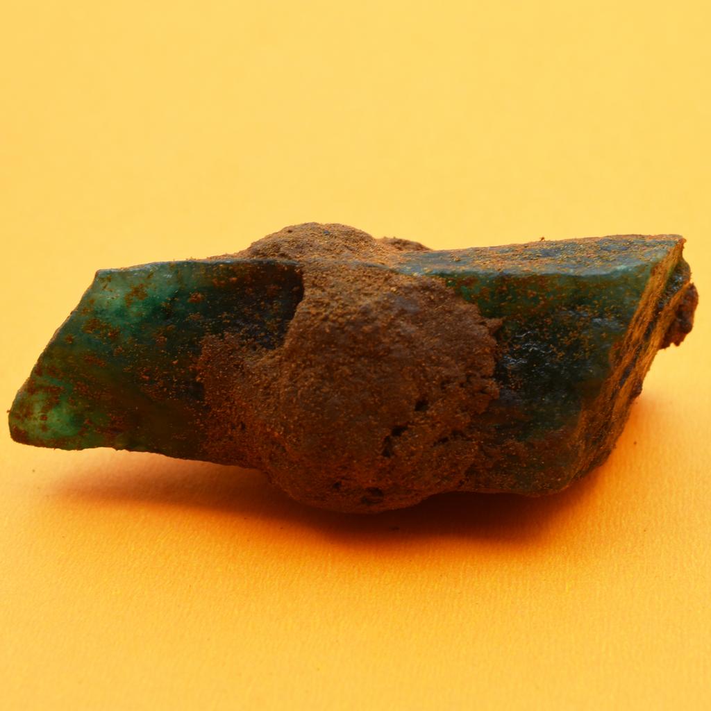 Natural Green Emerald 868.75 Ct Uncut Rough Earth Mined Loose Gemstone