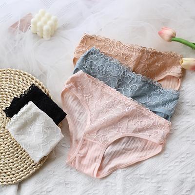 Kelnaitės – Bikiniai, siaurikės, hipsteriškos kelnaitės, glaudės ir retro stiliaus kelnaitės